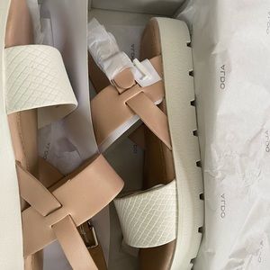 Dwylia flat sandals